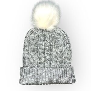 NWOT! J Crew Cable Pom Knit Beanie Extra Soft Yarn Grey with white pompom